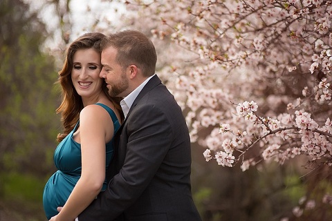Couples maternity photographer